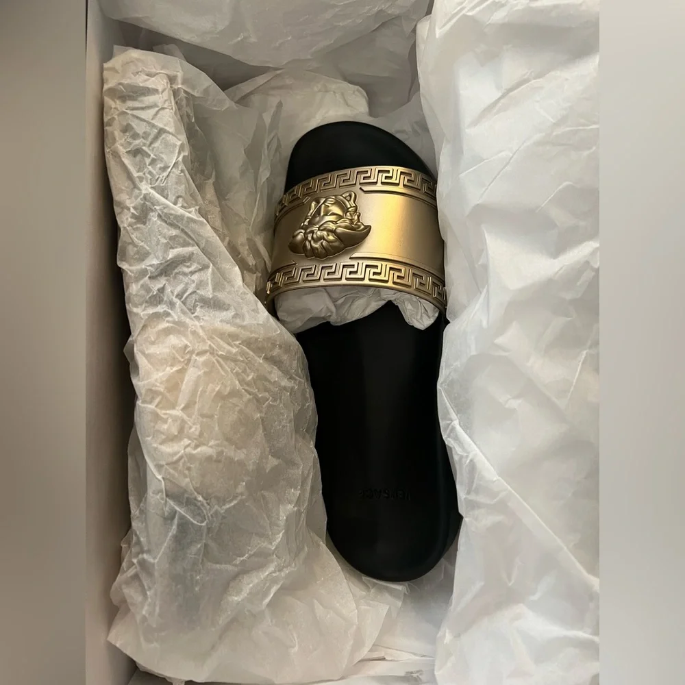 NIB Versace Medusa Metallic Pool Slide Sandals (42) - Picture 5 of 8